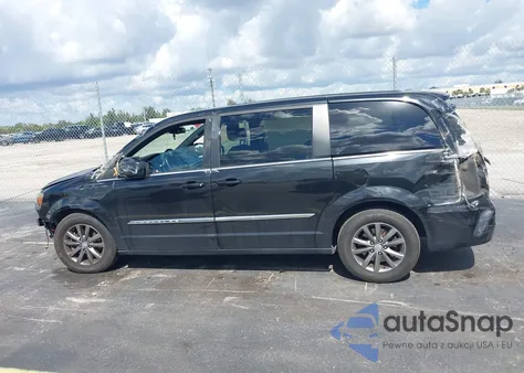 2015 Chrysler Town & Country S из США, поврежденный, VIN 2C4RC1HG0FR521773
